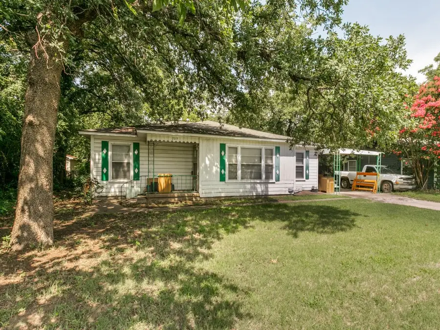 709 Mulkey Lane, Denton, TX 76209 - #2