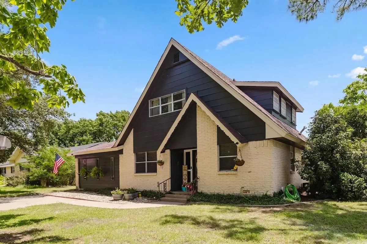 724 S Ammerman Avenue, Eastland, TX 76448 - #1