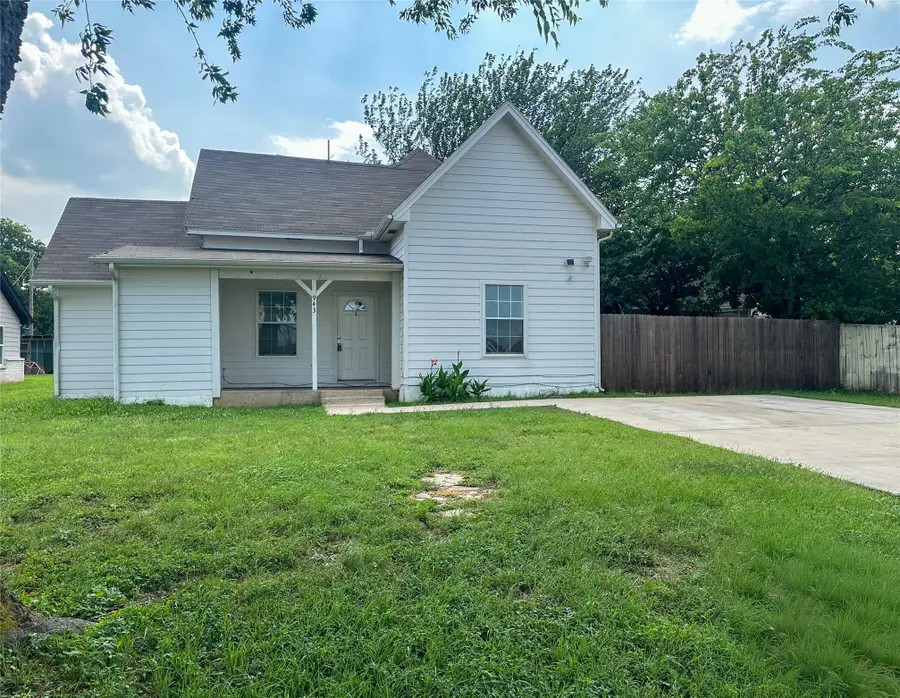 943 N Border Street, Cleburne, TX 76031 - #2