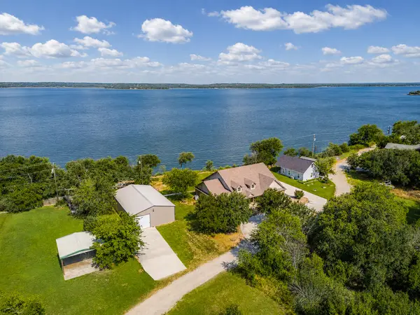 711 Crows Point, Lake Bridgeport, TX 76426