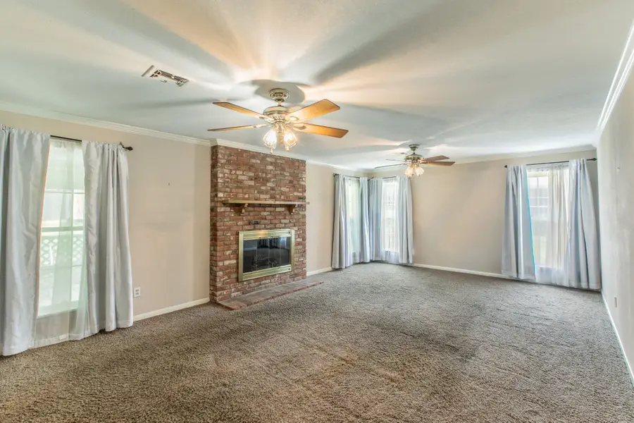 723 Gaywood Drive, Woodway, TX 76712 - #2