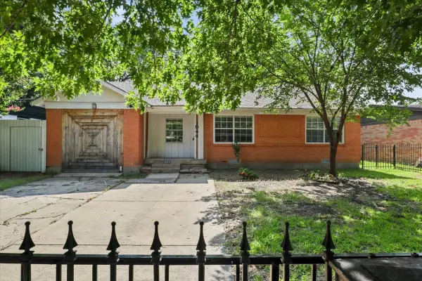 1944 Alhambra Street, Dallas, TX 75217