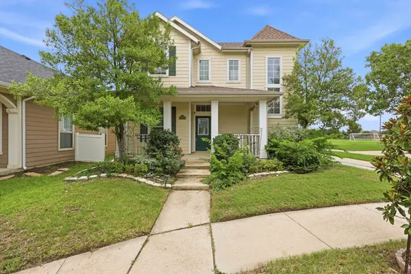 1833 Forsythe Drive, Savannah, TX 76227