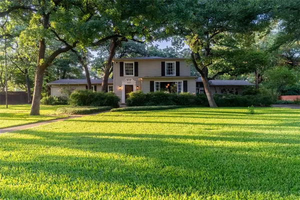 4221 Kenwood Court, Fort Worth, TX 76103