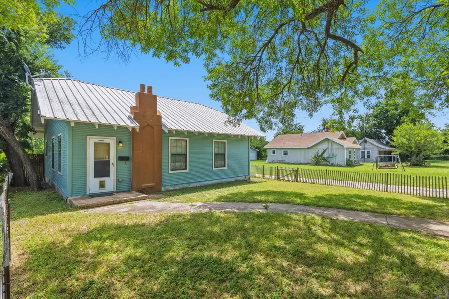 1802 6th Street, Brownwood, TX 76801 - #3