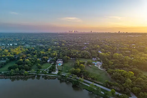 4405 W Lawther Drive, Dallas, TX 75214