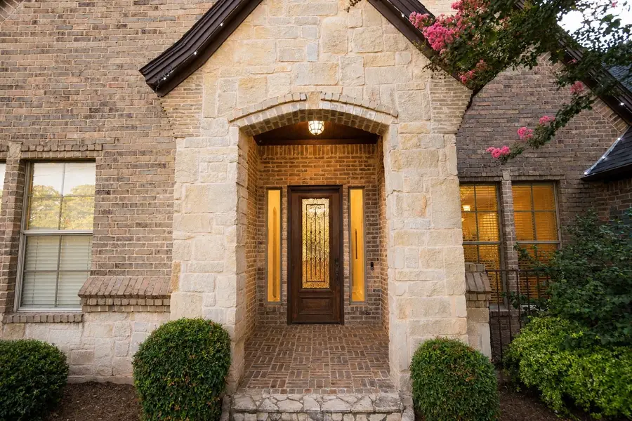 7603 Douglas Lane, North Richland Hills, TX 76182 - #2