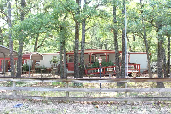 1204 Red Hawk Bay Drive, West Tawakoni, TX 75474