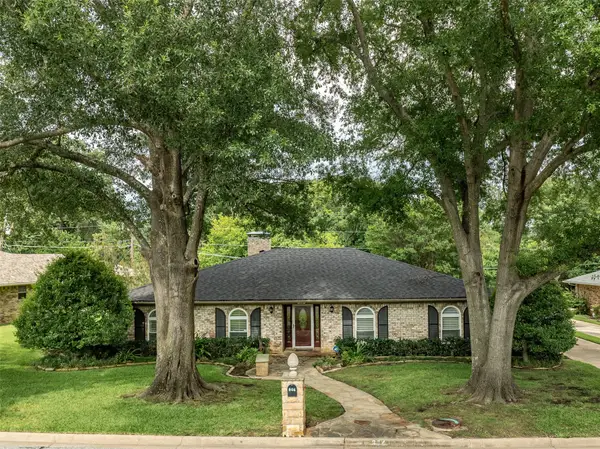 804 Holland Drive, Denison, TX 75020