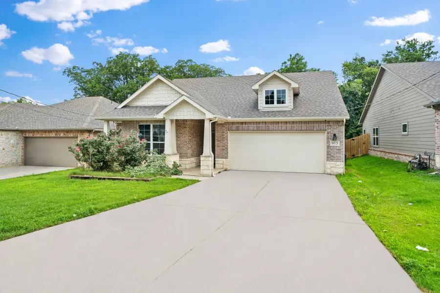 913 Sayle, Greenville, TX 75401 - #3