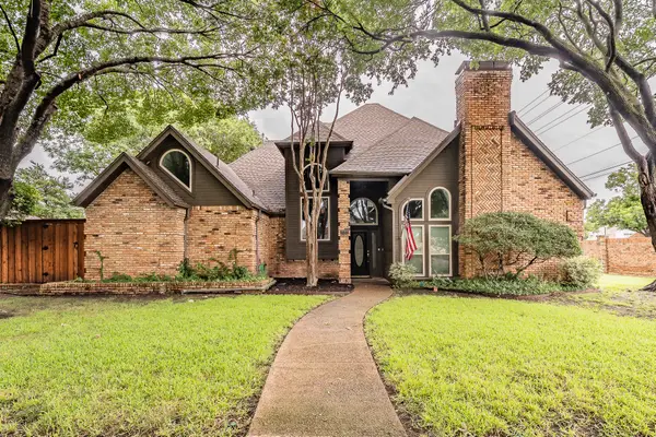 2002 Diamond Oaks Drive, Garland, TX 75044
