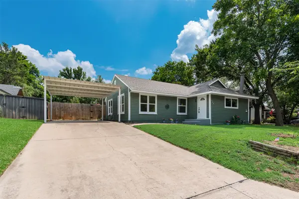 505 W Linden Street, Ennis, TX 75119