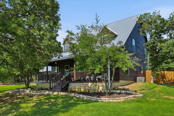 1007 Pioneer Circle W, Argyle, TX 76226