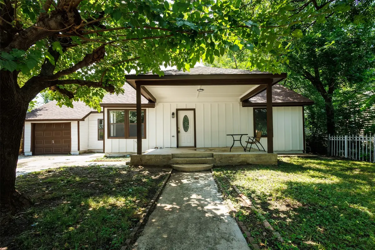 305 Hensley Drive, Grand Prairie, TX 75050 - #1
