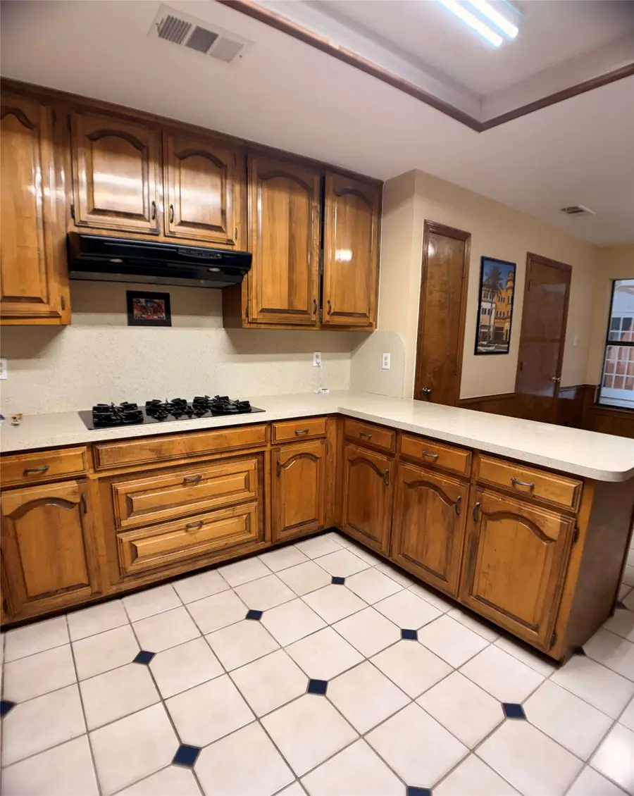 2806 Harpers Ferry Lane, Garland, TX 75043 - #2