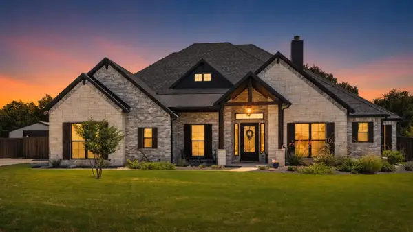 10 Ellis Oak Court, Waxahachie, TX 75167