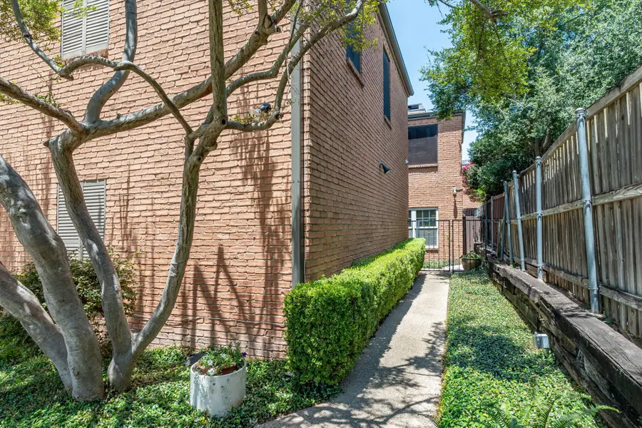 17365 Remington Park Circle, Dallas, TX 75252 - #3