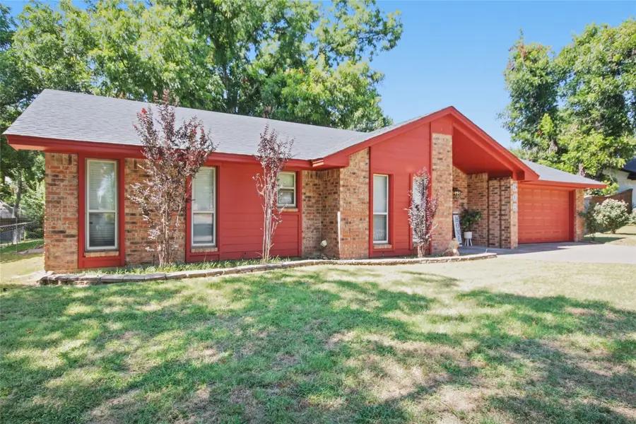 808 Hilltop Drive, Weatherford, TX 76086 - #2