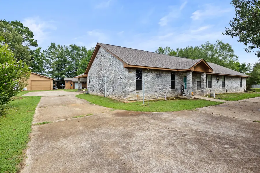404 Joyner Avenue, Omaha, TX 75571 - #2