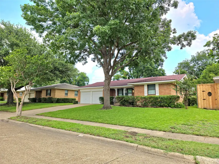 2522 Robin Lane, Garland, TX 75041 - #3