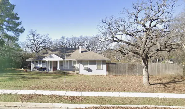 2700 Handley Drive, Fort Worth, TX 76112