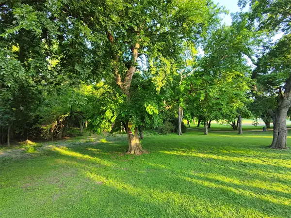 2850 Persimmon Road, Dallas, TX 75241