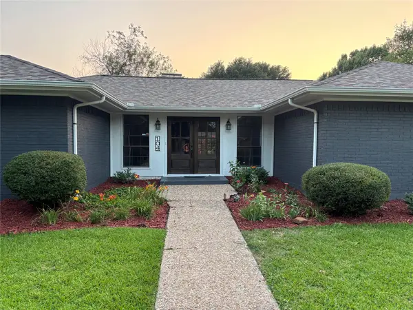 104 Chieftain Drive, Waxahachie, TX 75165