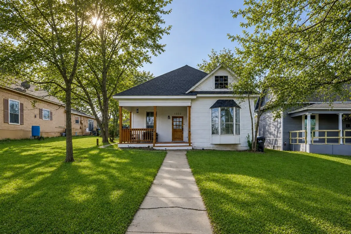 1322 Sears Street W, Denison, TX 75020 - #1