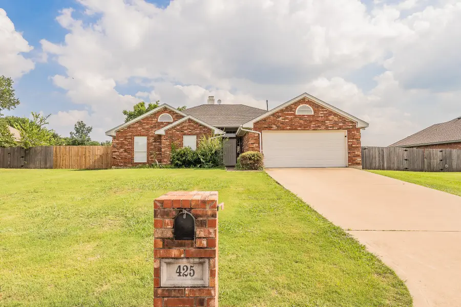 425 Madison Place, Ponder, TX 76259 - #3