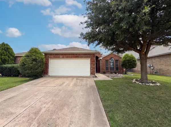 1205 Kachina Lane, Fort Worth, TX 76052