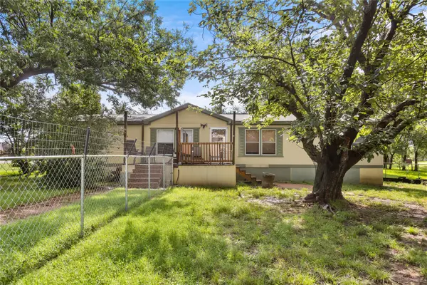 830 Pearce Drive, Pottsboro, TX 75076