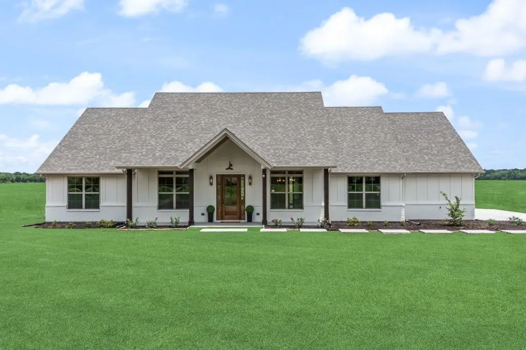 594 Sedalia Road, Van Alstyne, TX 75495 - #1