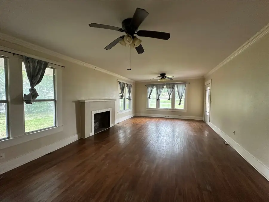 509 N Ross Avenue, Mexia, TX 76667 - #3