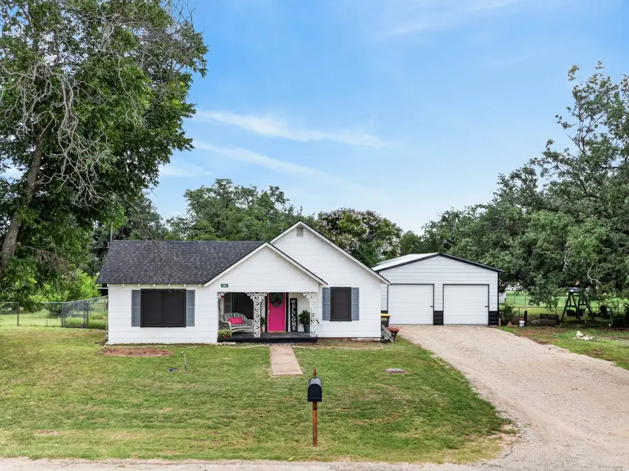 110 W Brown Street, Lipan, TX 76462 - #3