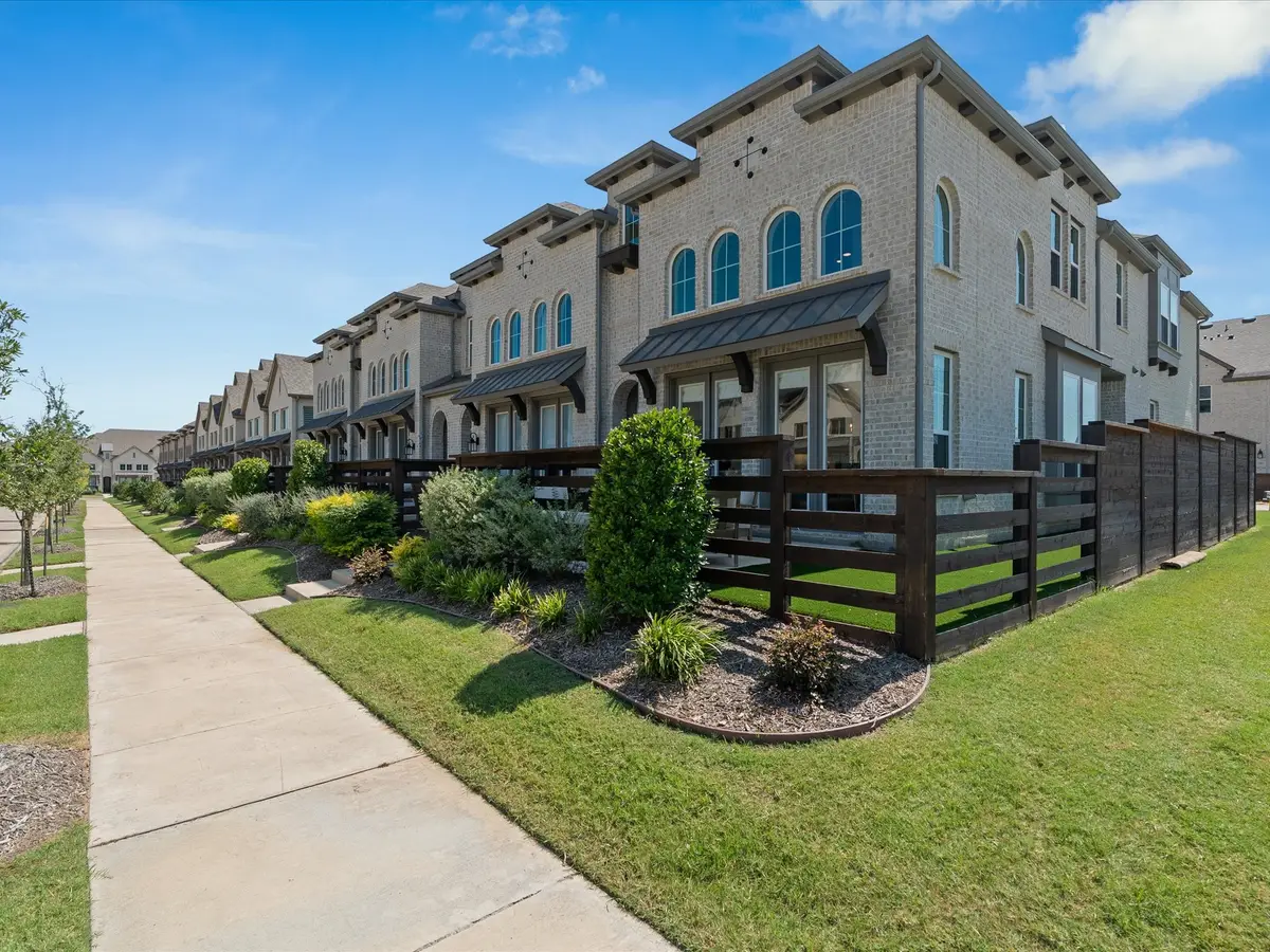 3700 Queen Road, Sherman, TX 75090 - #1