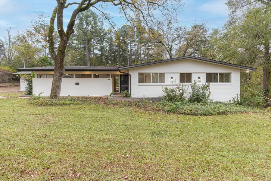 1709 Edgewood Drive, Tyler, TX 75701 - #2