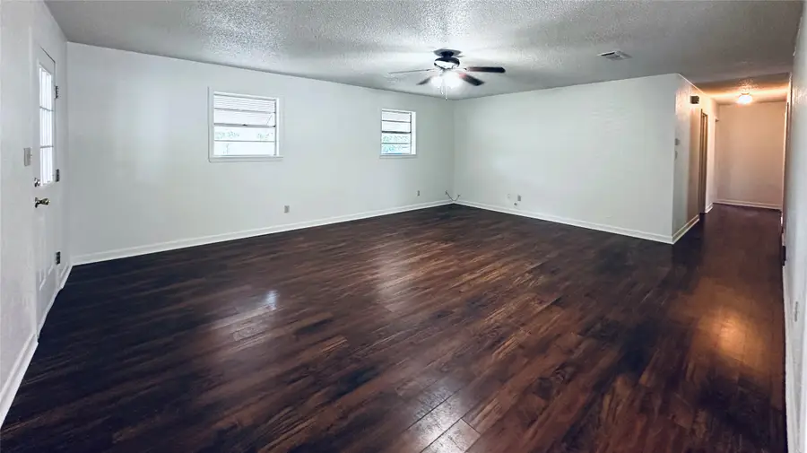303 N Victor Street, Comanche, TX 76442 - #3
