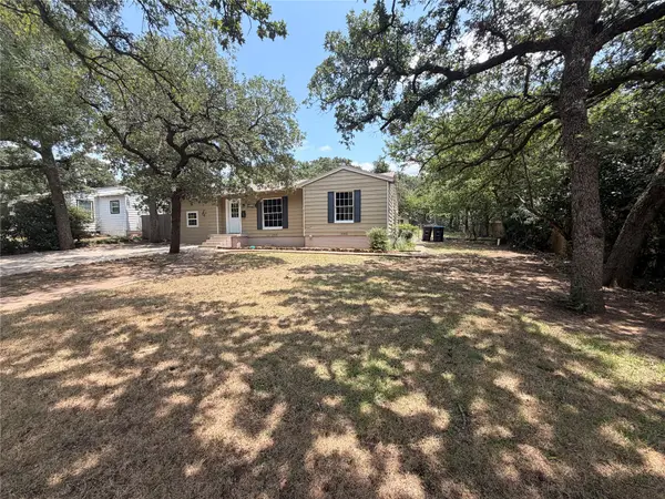 2613 Stark Street, Fort Worth, TX 76112