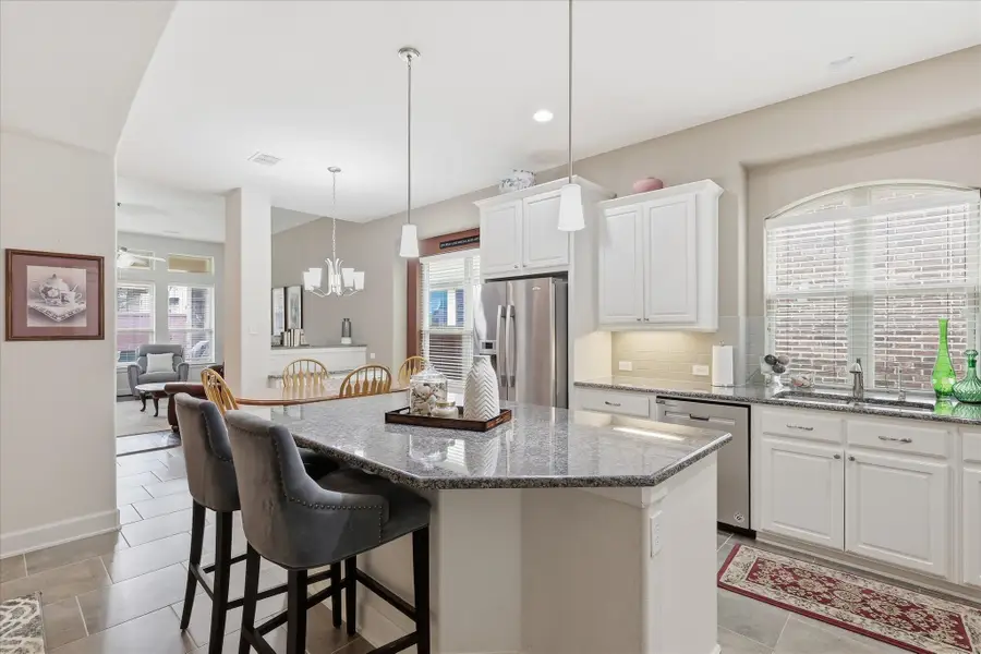 2713 Cole Castle Drive, Lewisville, TX 75056 - #3