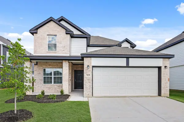 7829 White Spruce Lane, Fort Worth, TX 76123
