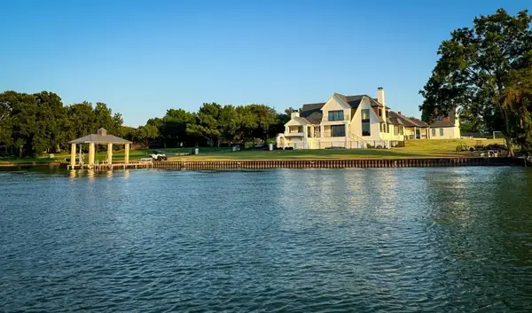 115 Luther Lane, Heath, TX 75032
