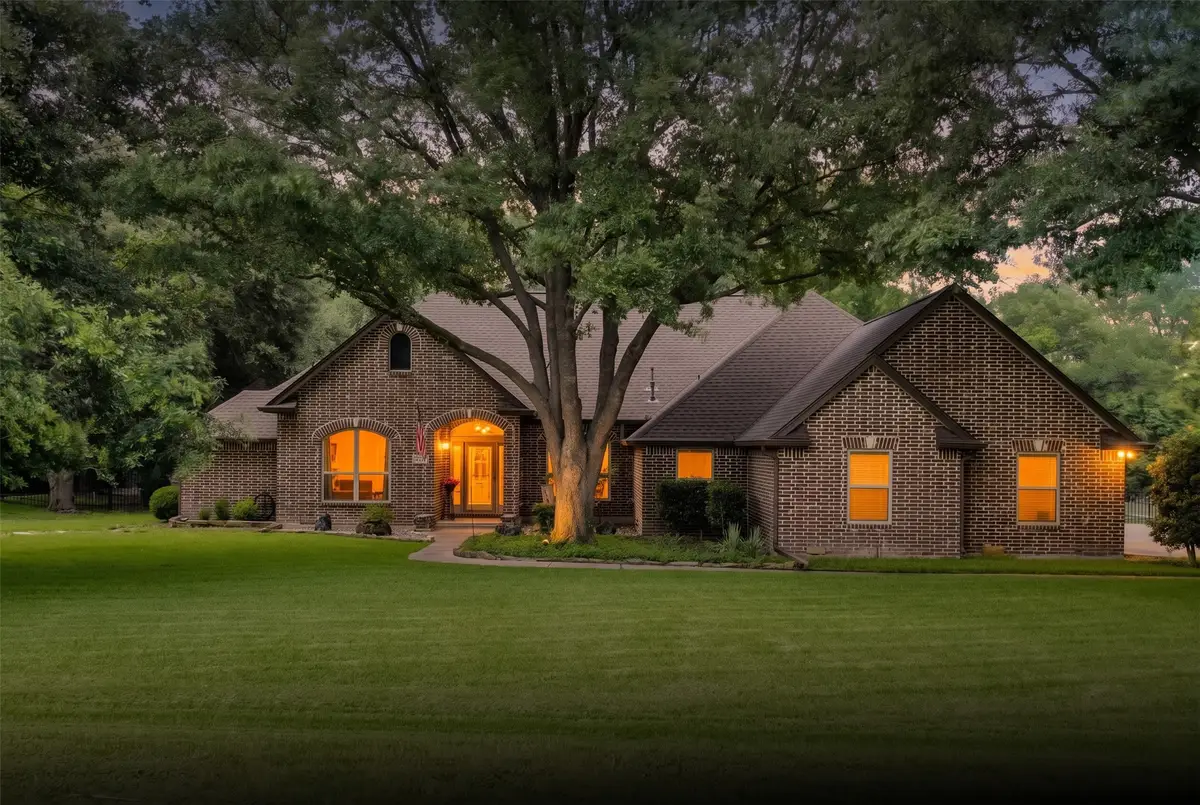 515 Seneca Drive, Waxahachie, TX 75165 - #1