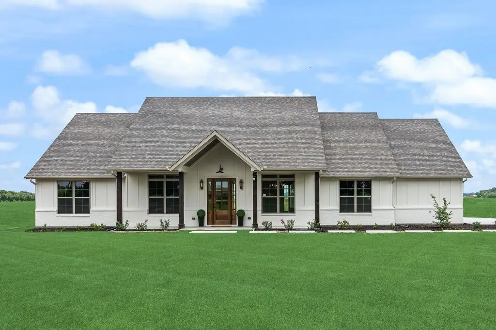 120 Quail Run Court, Decatur, TX 76234 - #1