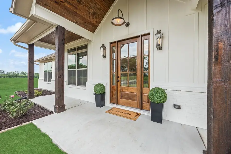 120 Quail Run Court, Decatur, TX 76234 - #2