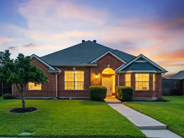 3860 Gillespie Drive, Carrollton, TX 75010