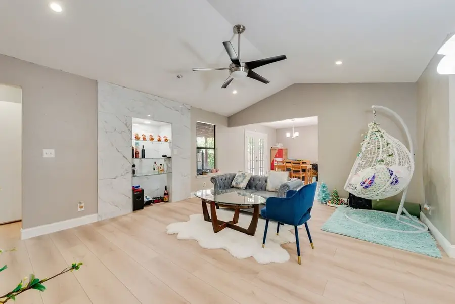 205 Freedom Lane, Arlington, TX 76002 - #3