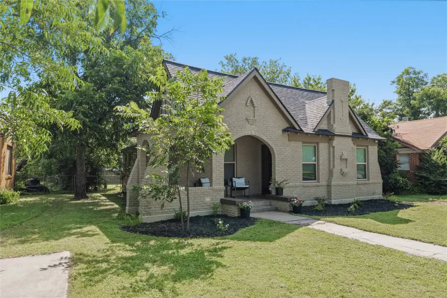 2410 Vincent Street, Brownwood, TX 76801 - #2
