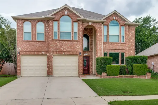 4812 Parkmount Drive, Fort Worth, TX 76137