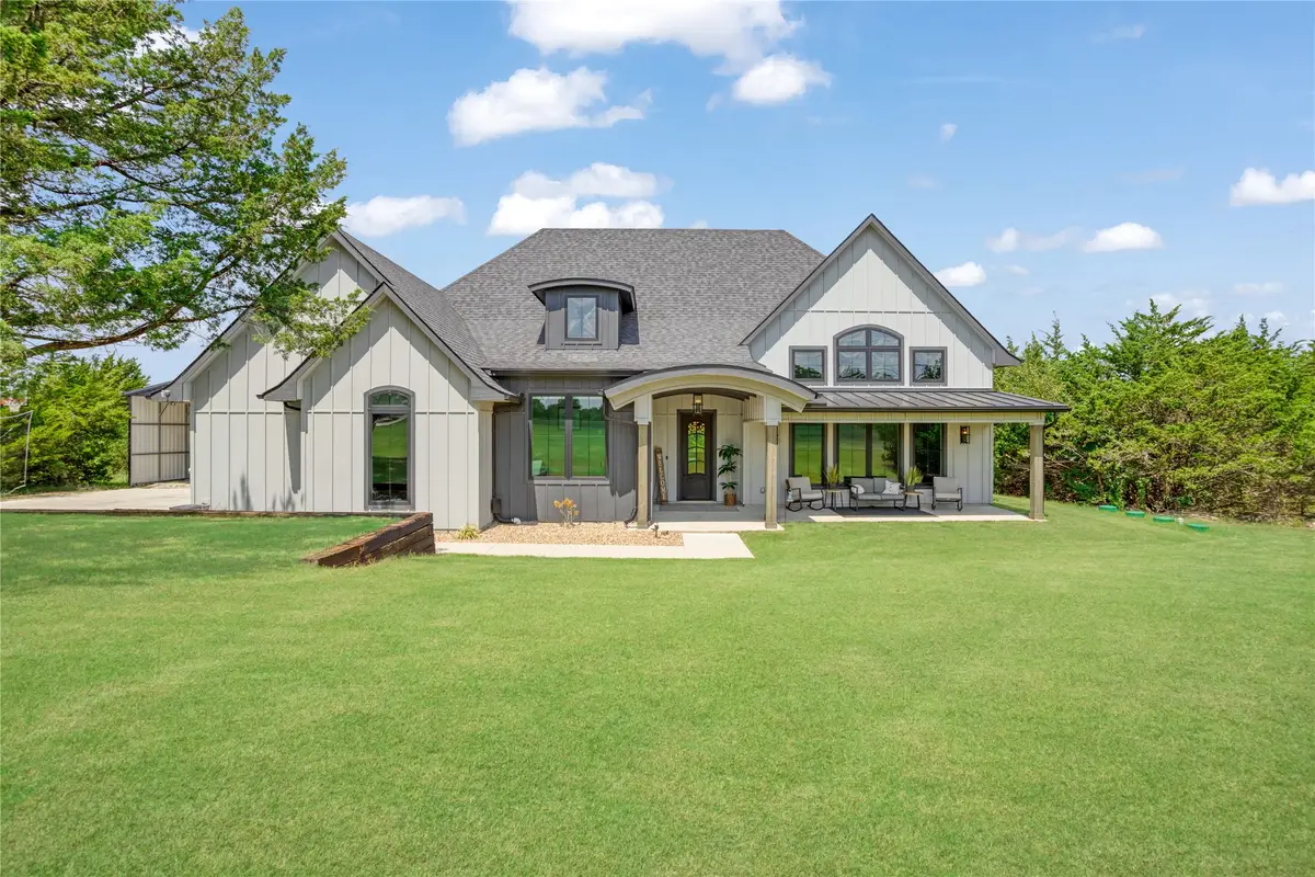 1095 Sister Grove Road, Van Alstyne, TX 75495 - #1