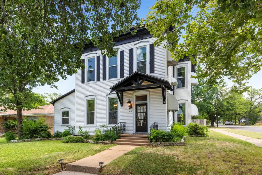 930 W Sears Street, Denison, TX 75020 - #2